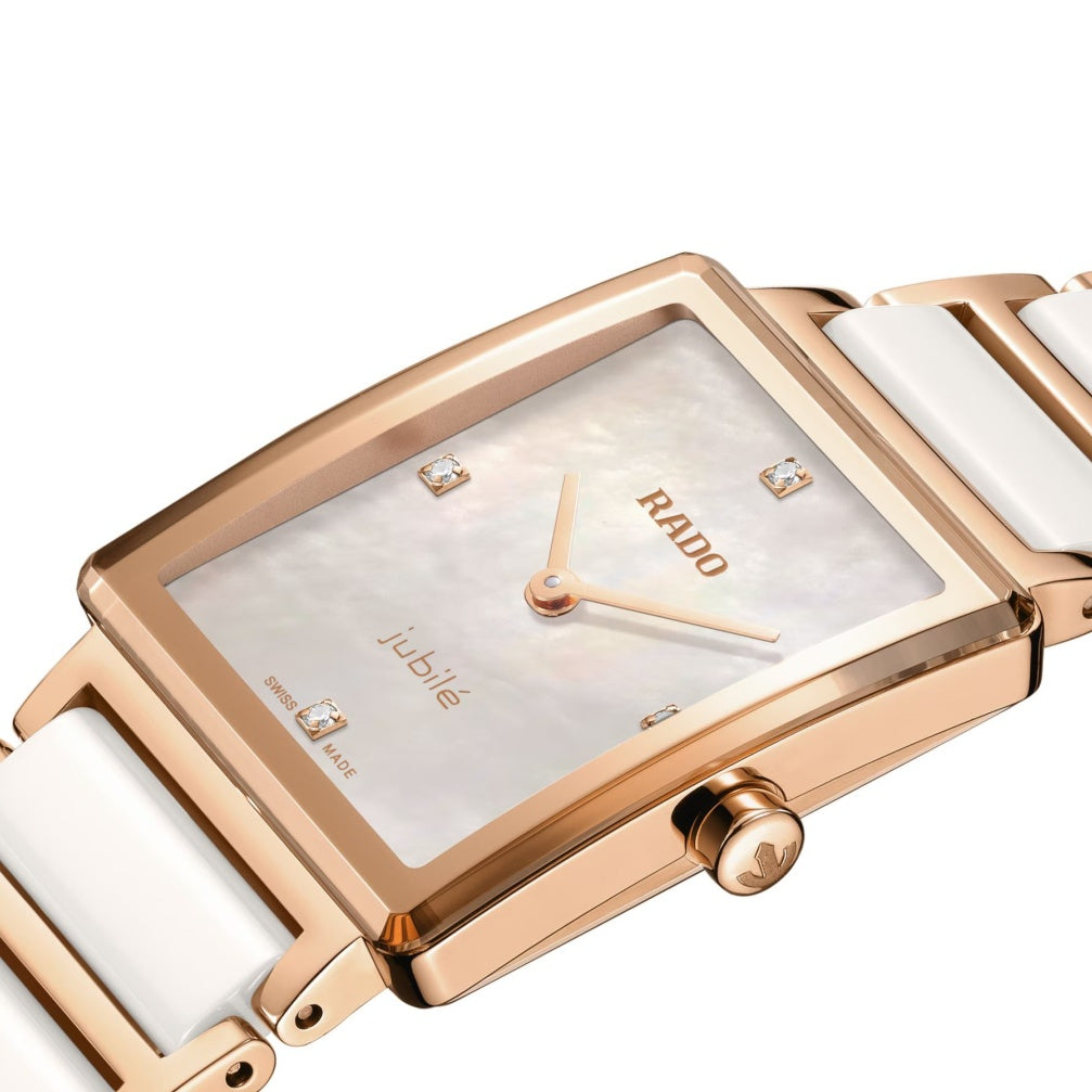 Integral Diamonds